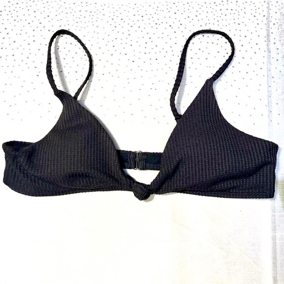 PROJECT GAP - NWT Black Recycled Knotted-Front Bikini Top - Size Medium - Picture 1 of 6